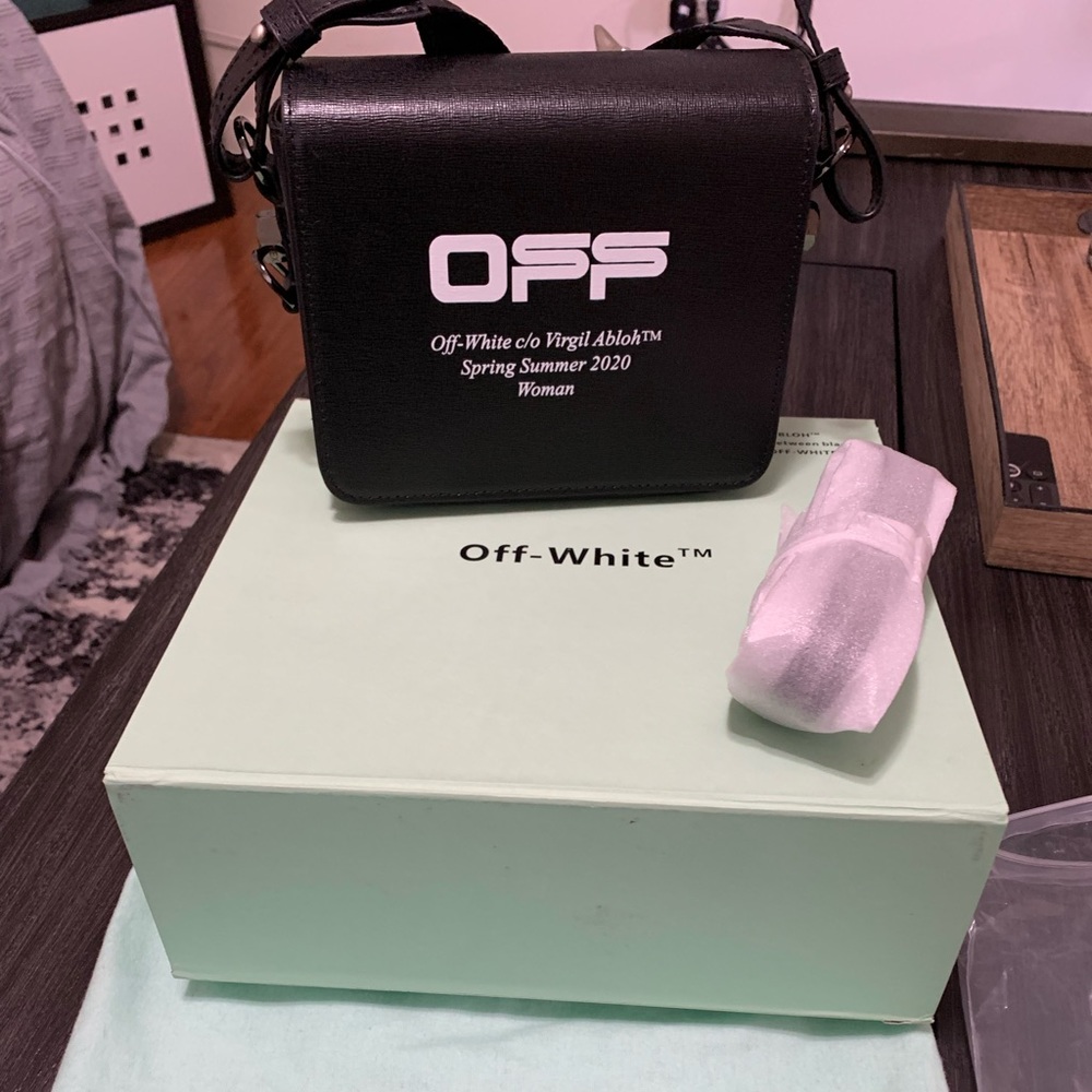 OFF WHITE c/o virgil abloh bag Spring 2020